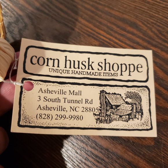 Corn Husk Doll Hand Made North Carolina Folk Art Pink Apron Flowers Bonnet 9" - Picture 11 of 11